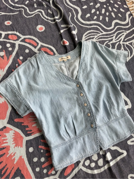 Madewell Tops - Madewell Light Wash Denim V-Neck Button Front Top - Light Blue